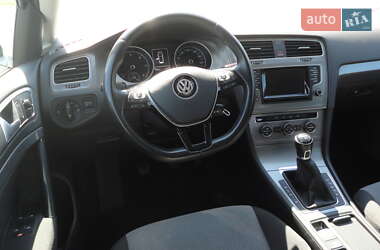 Универсал Volkswagen Golf 2015 в 