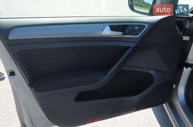 Универсал Volkswagen Golf 2015 в 
