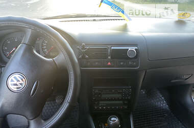 Хэтчбек Volkswagen Golf 2000 в Борисполе