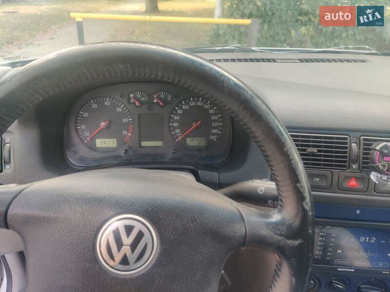 Хэтчбек Volkswagen Golf 1999 в Харькове