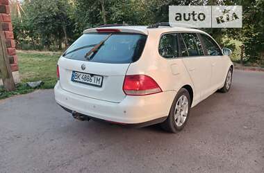 Универсал Volkswagen Golf 2008 в Ровно