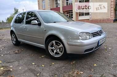 Хетчбек Volkswagen Golf 2000 в Чернівцях