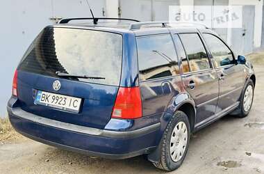 Универсал Volkswagen Golf 2001 в Ровно
