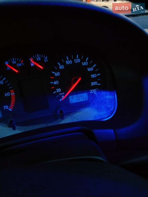 Хэтчбек Volkswagen Golf 2001 в Хмельницком