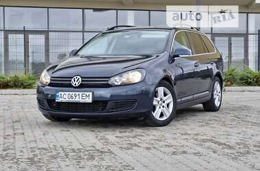 Універсал Volkswagen Golf 2010 в Львові