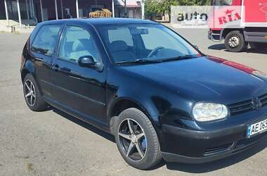 Хетчбек Volkswagen Golf 1998 в Дніпрі