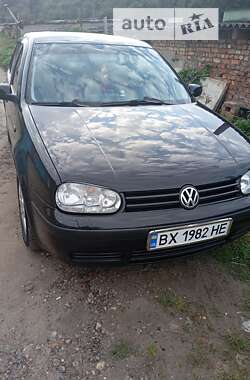 Хетчбек Volkswagen Golf 2001 в Ізяславі