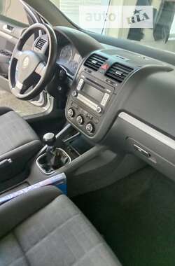 Хэтчбек Volkswagen Golf 2007 в Тернополе