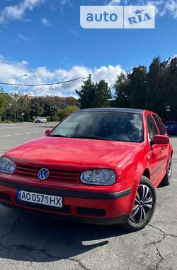 Хэтчбек Volkswagen Golf 2000 в Ужгороде