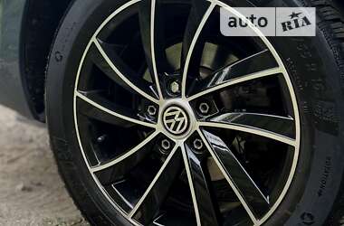 Універсал Volkswagen Golf 2013 в Житомирі