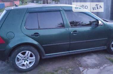 Хэтчбек Volkswagen Golf 1999 в Ахтырке