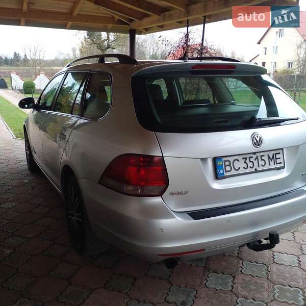Універсал Volkswagen Golf 2011 в Львові