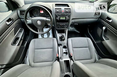 Хетчбек Volkswagen Golf 2008 в Вінниці