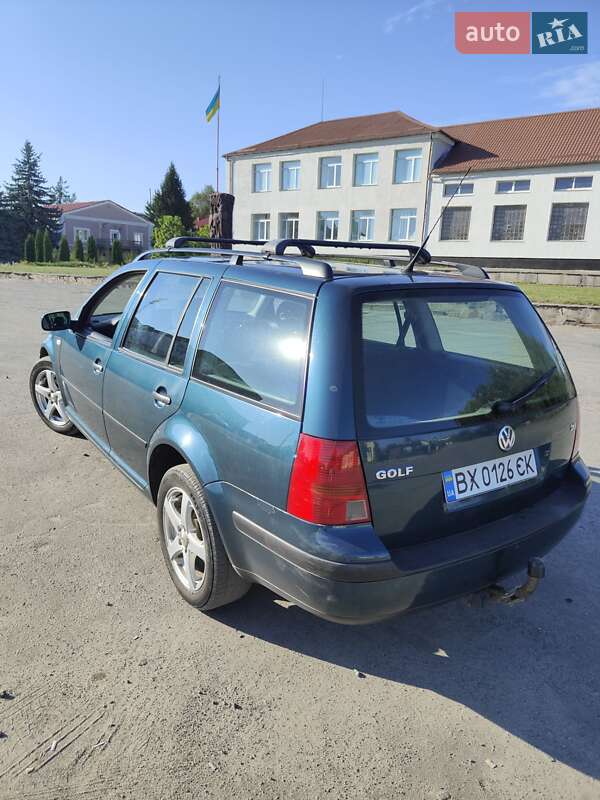 Универсал Volkswagen Golf 2003 в Изяславе