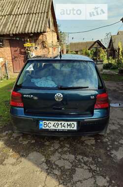 Хетчбек Volkswagen Golf 2001 в Львові