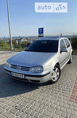 Хэтчбек Volkswagen Golf 2000 в Золочеве