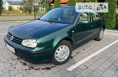 Хэтчбек Volkswagen Golf 1998 в Яворове