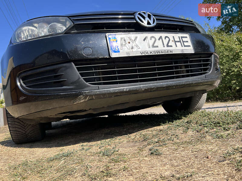 Універсал Volkswagen Golf 2011 в Коротичу