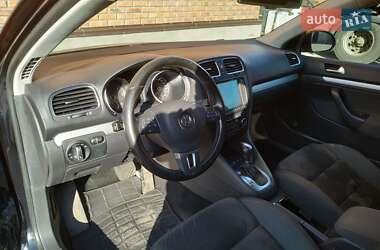 Универсал Volkswagen Golf 2010 в Чернигове