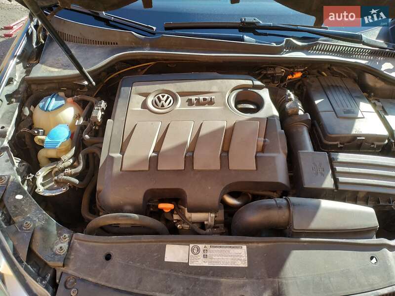 Універсал Volkswagen Golf 2010 в Чернігові