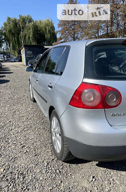 Хэтчбек Volkswagen Golf 2004 в Луцке