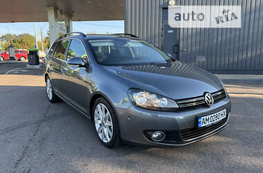 Універсал Volkswagen Golf 2011 в Житомирі