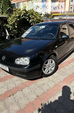 Хетчбек Volkswagen Golf 2001 в Тернополі