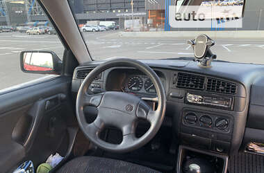 Хэтчбек Volkswagen Golf 1995 в Киеве