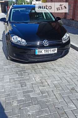 Універсал Volkswagen Golf 2010 в Костопілі