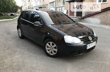 Хэтчбек Volkswagen Golf 2005 в Корсуне-Шевченковском