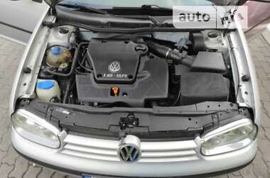 Хэтчбек Volkswagen Golf 2000 в Львове