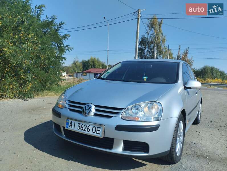 Volkswagen Golf 2004