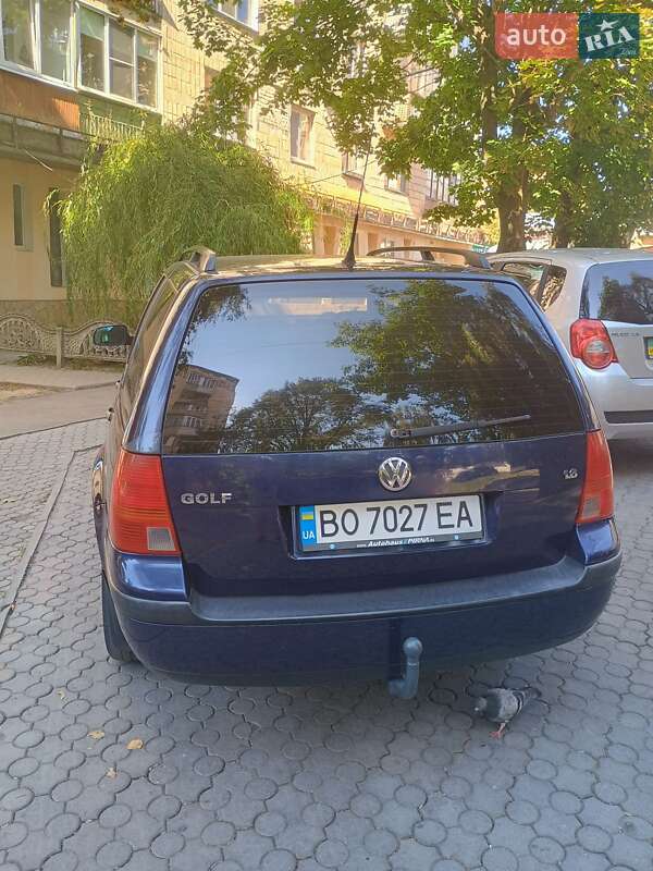Універсал Volkswagen Golf 2001 в Тернополі