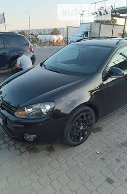 Универсал Volkswagen Golf 2010 в Сумах