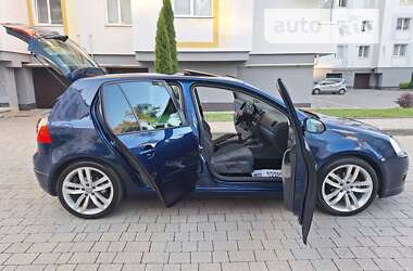 Хэтчбек Volkswagen Golf 2009 в Ивано-Франковске