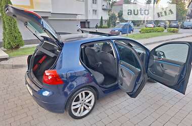 Хэтчбек Volkswagen Golf 2009 в Ивано-Франковске