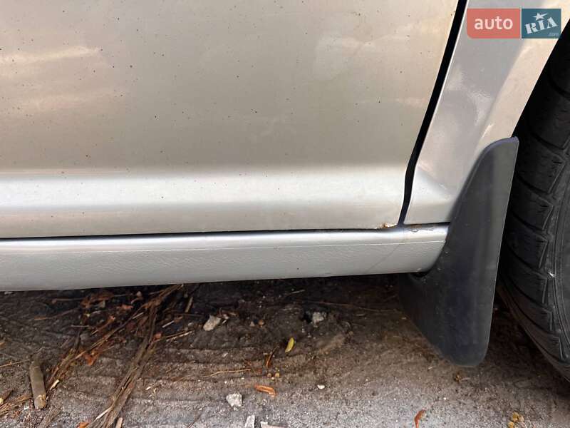 Хэтчбек Volkswagen Golf 2000 в Житомире