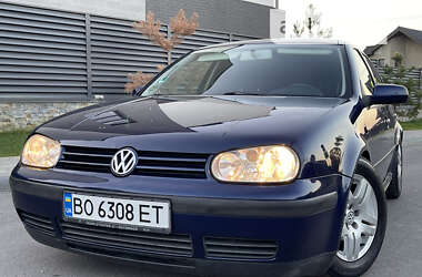 Хэтчбек Volkswagen Golf 2001 в Тернополе