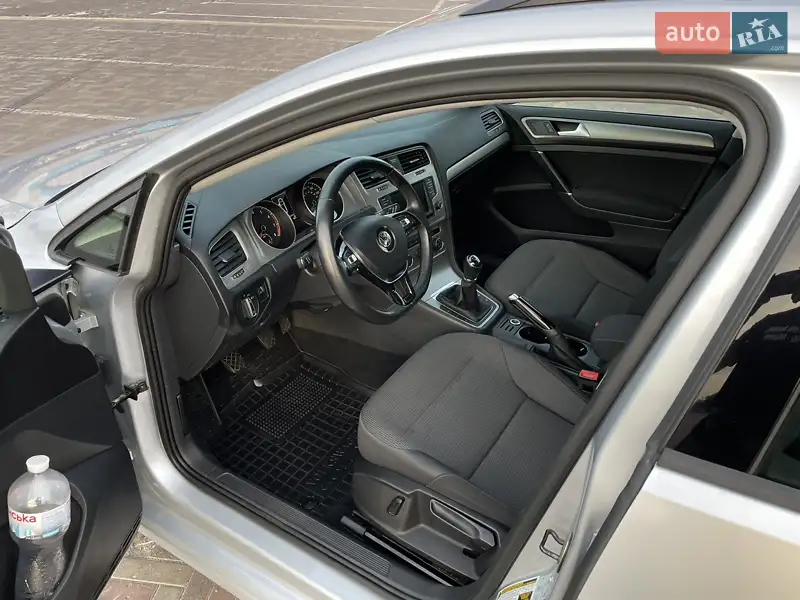 Volkswagen Golf 2016