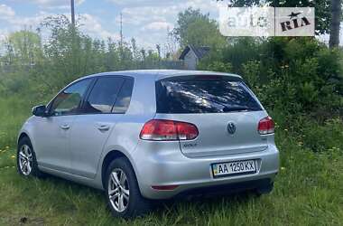 Хэтчбек Volkswagen Golf 2011 в Киеве