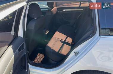 Универсал Volkswagen Golf 2015 в 