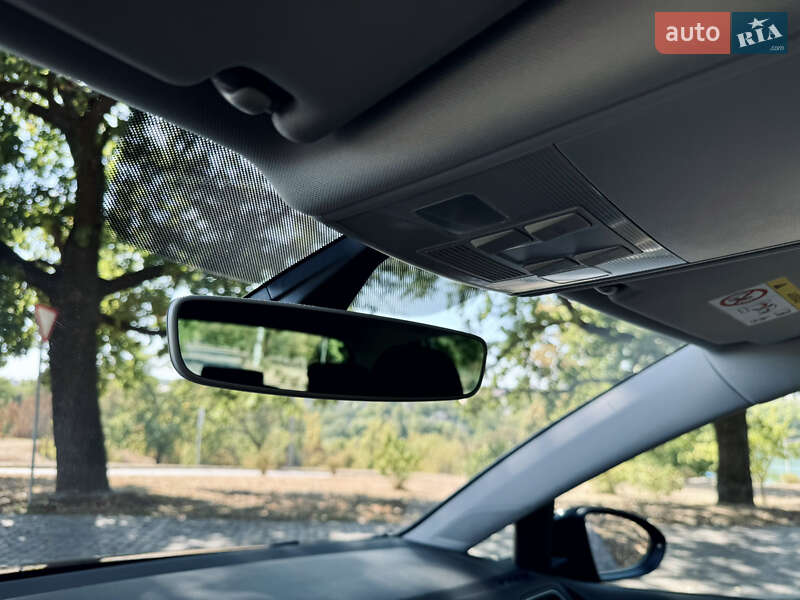 Хэтчбек Volkswagen Golf 2019 в Кропивницком