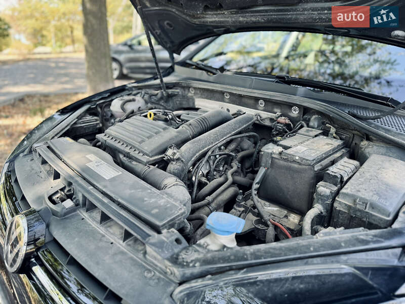 Хэтчбек Volkswagen Golf 2019 в Кропивницком