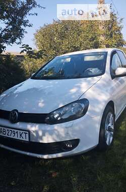 Хэтчбек Volkswagen Golf 2012 в Киеве