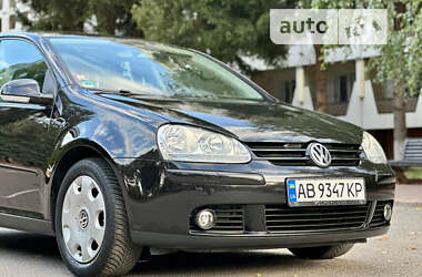 Хетчбек Volkswagen Golf 2006 в Вінниці