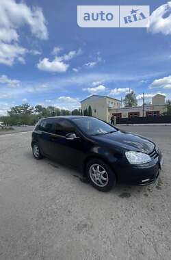 Хэтчбек Volkswagen Golf 2004 в Теплике