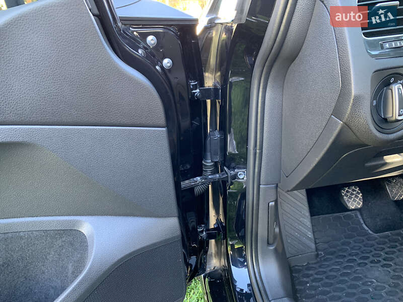 Універсал Volkswagen Golf 2019 в Коломиї