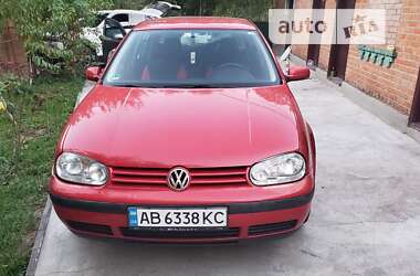 Хэтчбек Volkswagen Golf 2001 в Виннице