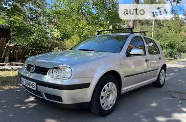 Хэтчбек Volkswagen Golf 2003 в Киеве