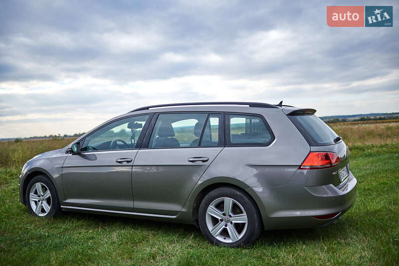 Універсал Volkswagen Golf 2015 в Хмельницькому